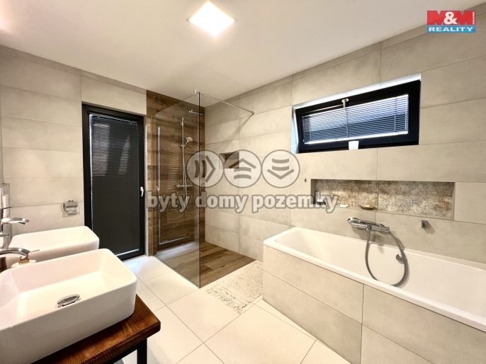 Pronájem, Rodinný dům, Holasovice