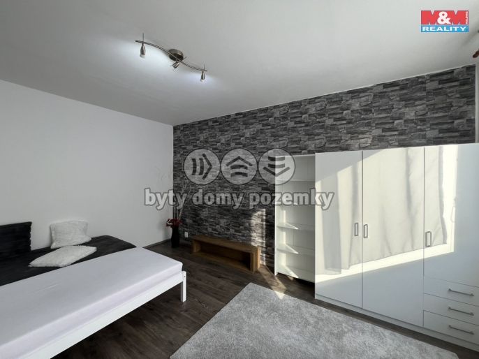 Pronájem, Byt 1+1, Děčín