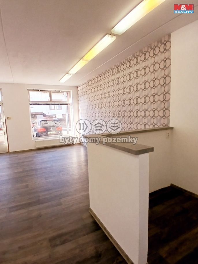 Pronájem, Obchod a služby, Pelhřimov