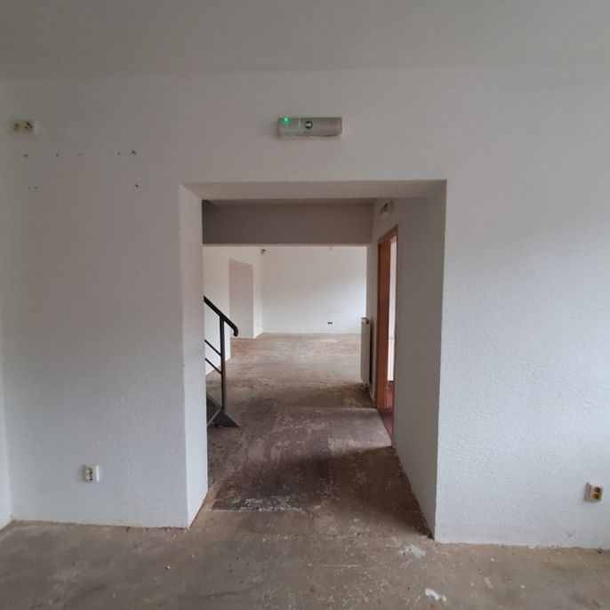 Prodej, Obchod a služby, Břidličná