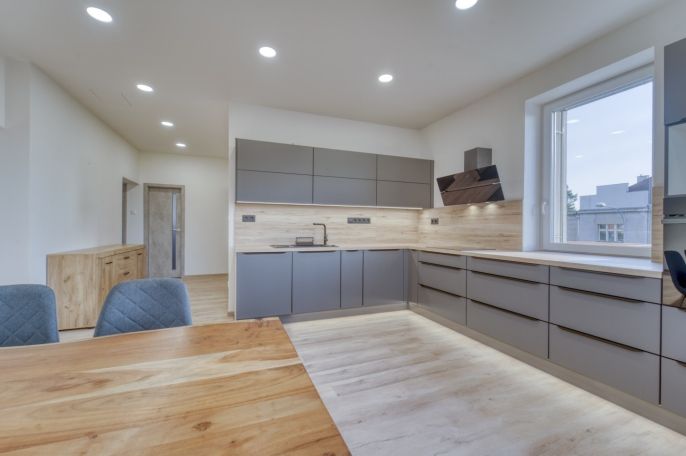 Pronájem, Byt 3+kk, Plzeň