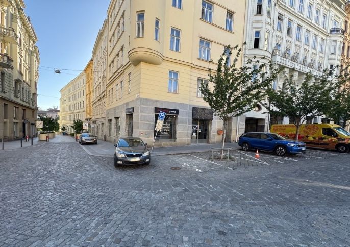 Pronájem, Obchod a služby, Brno