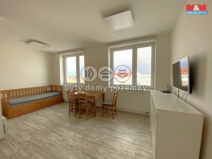 Pronájem, Byt 1+kk, Žďár nad Sázavou