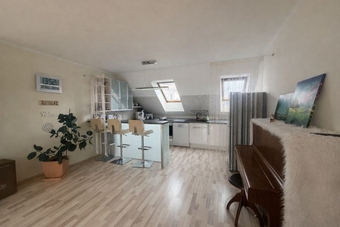 Pronájem, Byt 4+1, Jinočany