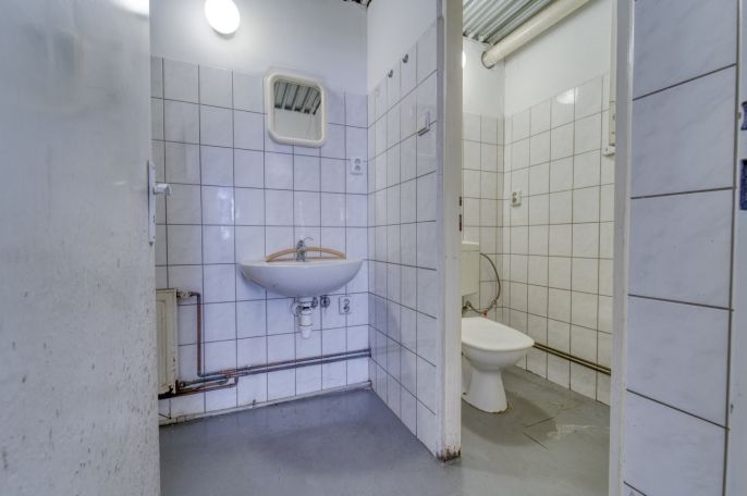 Prodej, Obchod a služby, Toužim
