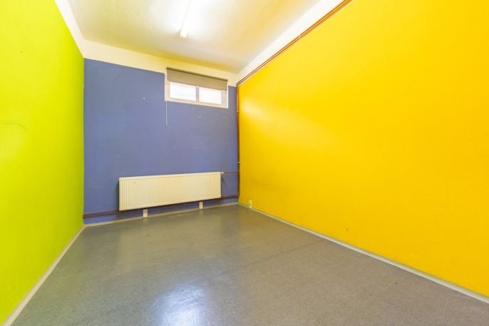 Prodej, Obchod a služby, Cheb