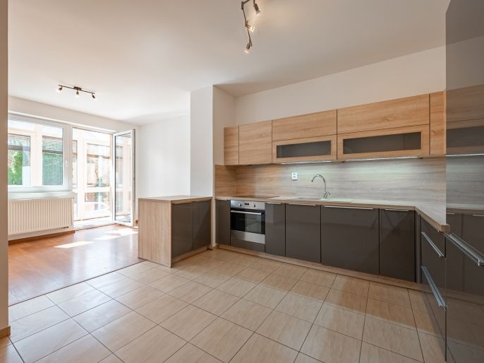 Prodej, Byt 4+kk, Benešov