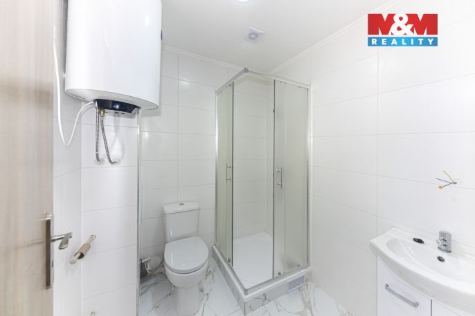 Pronájem, Byt 2+kk, Velim