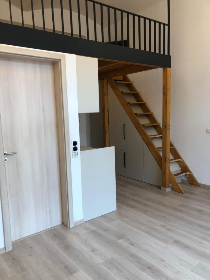 Pronájem, Atypický byt, Hradec Králové