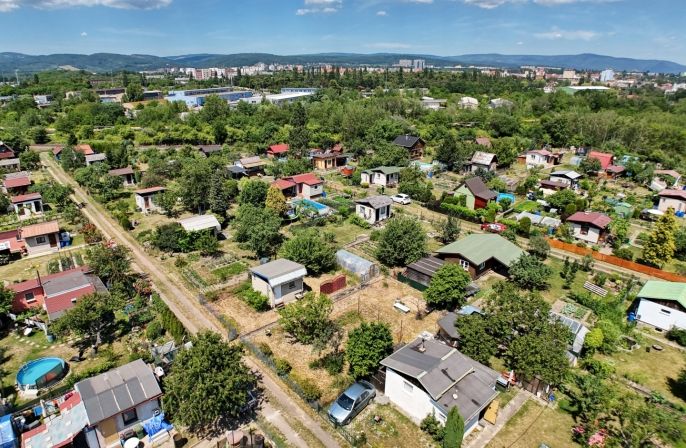 Prodej, Zahrada, Chomutov