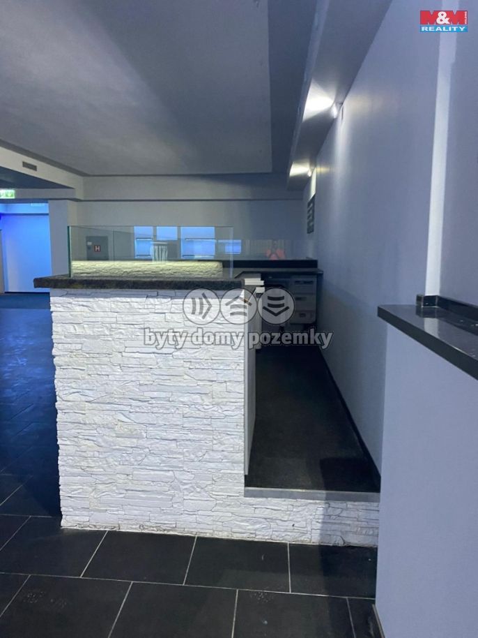 Pronájem, Obchod a služby, Hlinsko