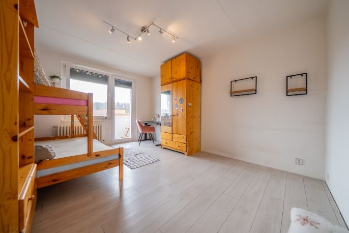 Prodej, Byt 3+1, Práče