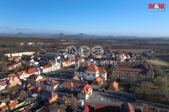 Prodej, Obchod a služby, Postoloprty
