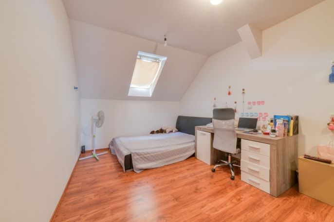 Prodej, Obchod a služby, Žlutice