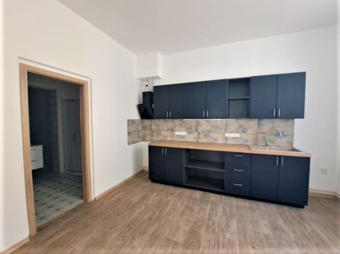 Pronájem, Byt 2+1, Lomnice nad Popelkou