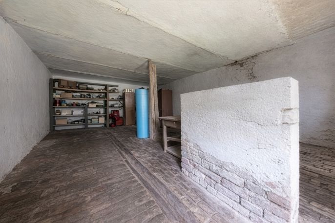 Prodej, Zemědělská usedlost, Zásmuky