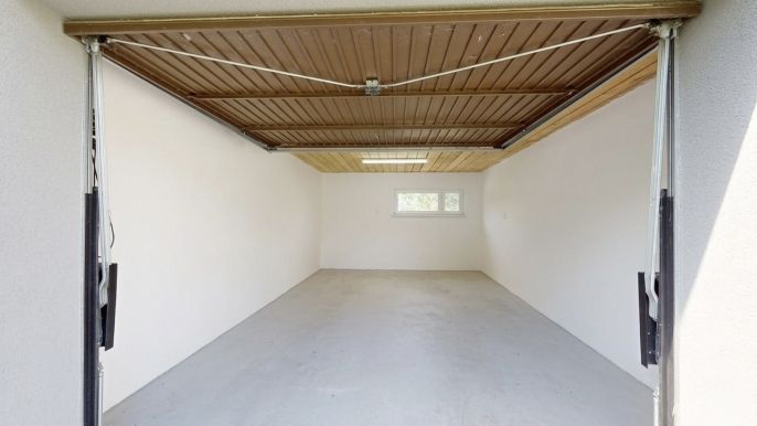Prodej, Garáž, Moravský Beroun