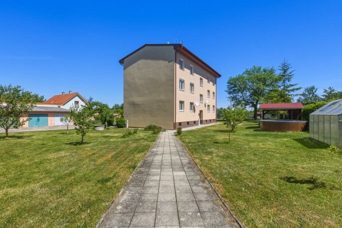Prodej, Byt 3+1, Slavětín