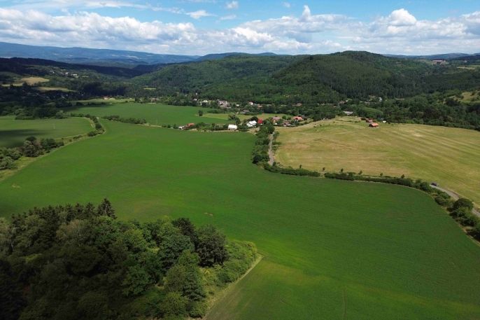 Prodej, Pole, Šemnice
