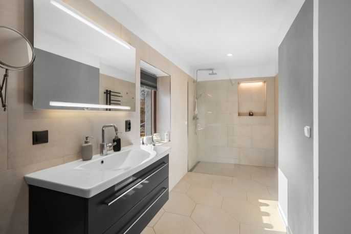 Prodej, Rodinný dům, Pchery