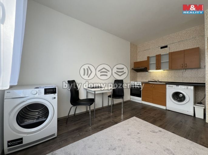 Pronájem, Byt 1+1, Děčín