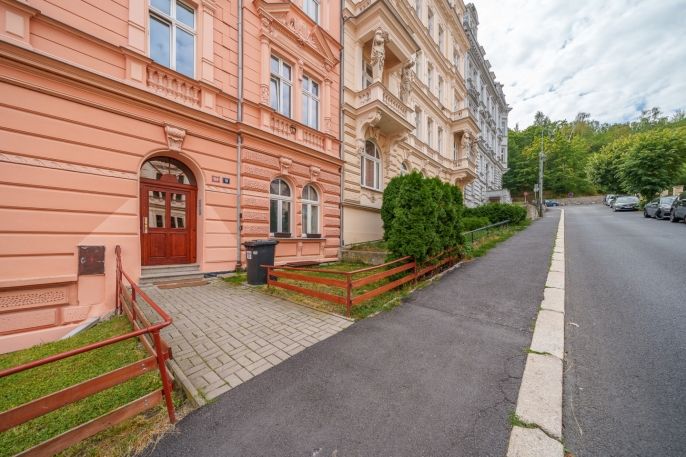 Prodej, Byt 3+1, Karlovy Vary