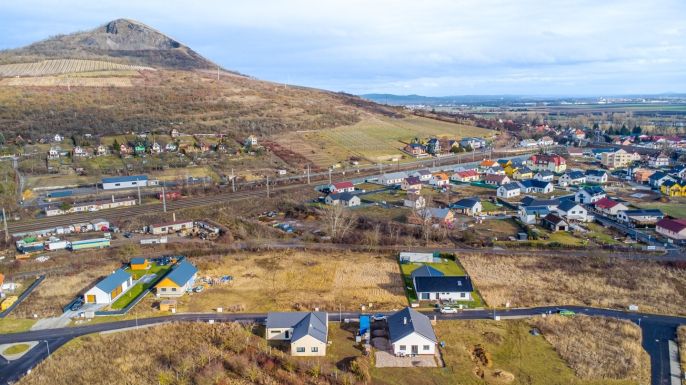 Prodej, Pozemek k bydlení, Píšťany