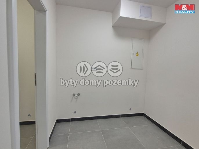 Pronájem, Obchod a služby, Tuchoměřice