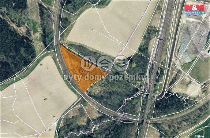 Prodej, Pole, Semanín