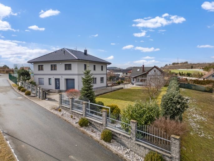 Prodej, Rodinný dům, Tmaň