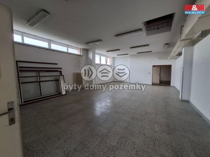 Pronájem, Obchod a služby, Čestice