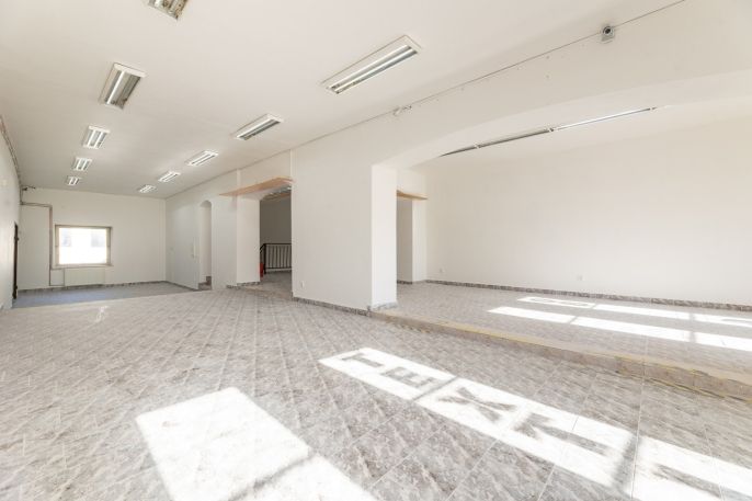 Prodej, Obchod a služby, Bruntál