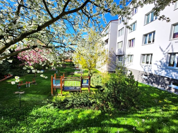 Prodej, Byt 2+1, Jesenice
