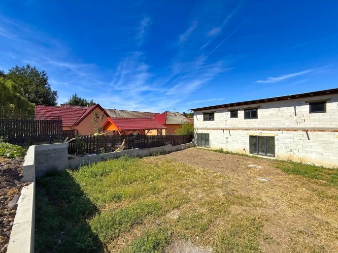 Prodej, Byt 4+kk, Obrataň