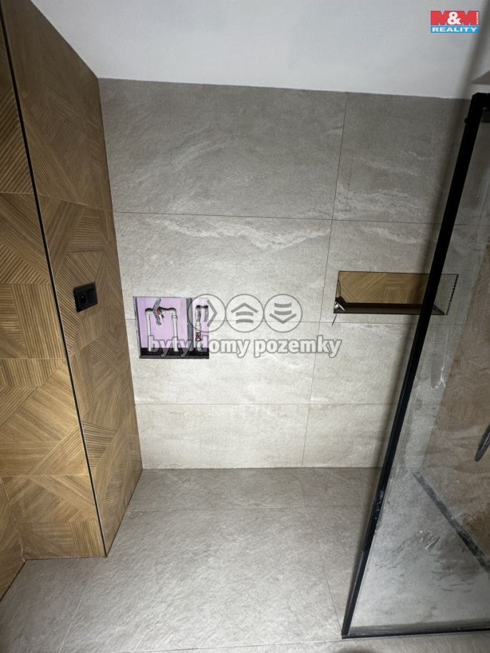 Prodej, Byt 3+kk, Dvory