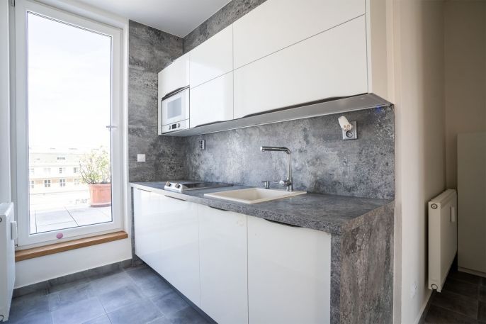 Pronájem, Byt 1+kk, Pardubice