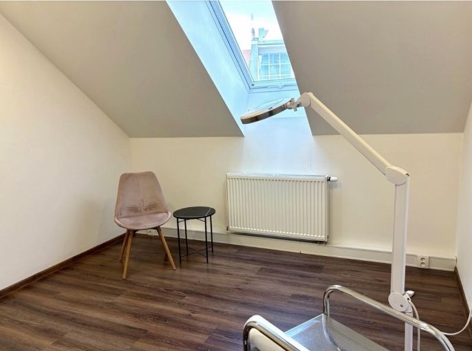 Pronájem, Obchod a služby, Pardubice