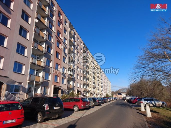 Pronájem, Byt 1+kk, Klášterec nad Ohří