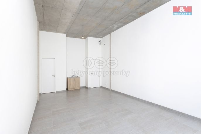 Pronájem, Obchod a služby, Pardubice