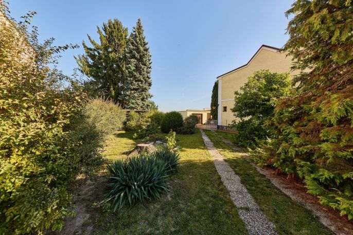 Prodej, Pozemek k bydlení, Hradec Králové