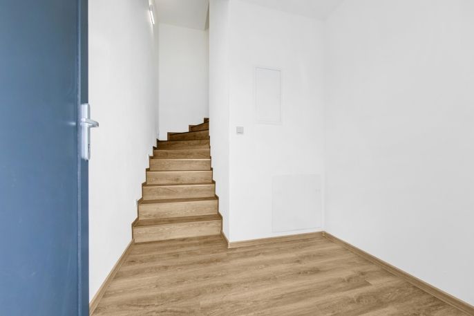 Pronájem, Byt 4+kk, Kyšice