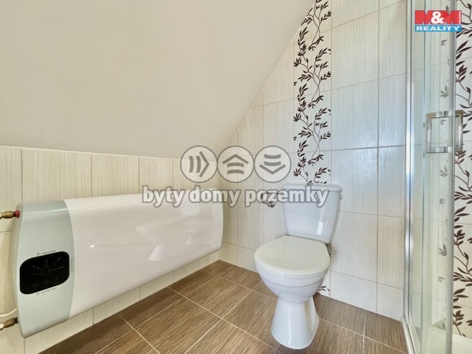 Prodej, Vinný sklep, Perná