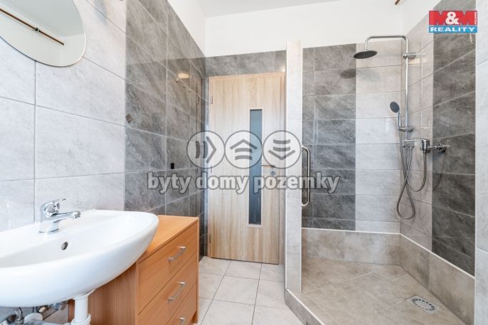 Prodej, Nájemní dům, Studená