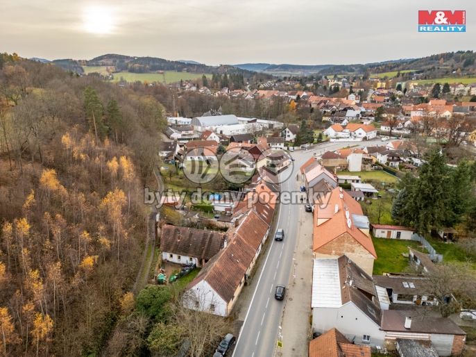Prodej, Nájemní dům, Husinec