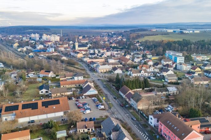 Pronájem, Obchod a služby, Nýřany