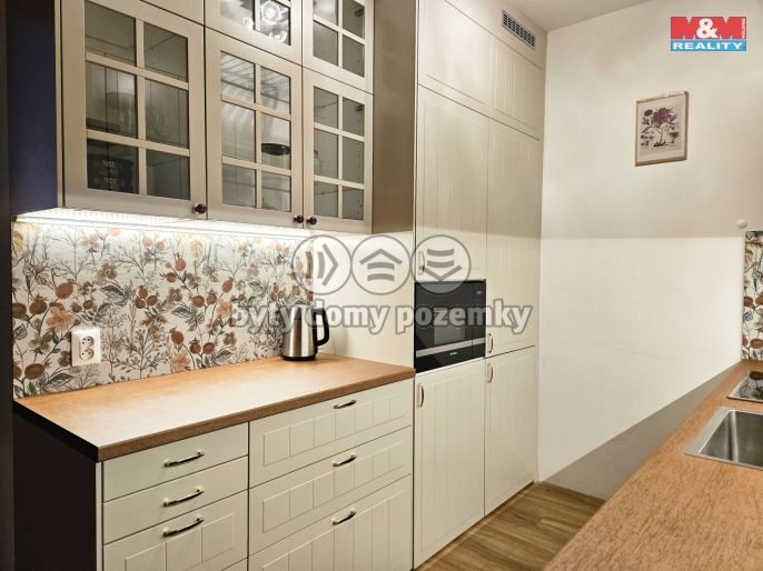 Pronájem, Byt 1+kk, Bradlec