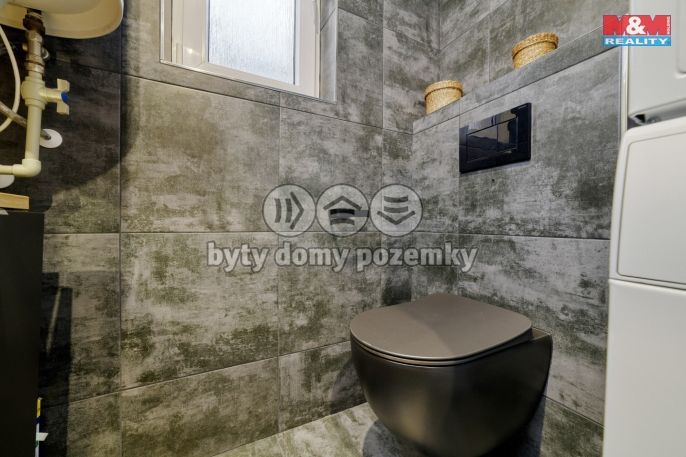 Prodej, Byt 3+1, Valy