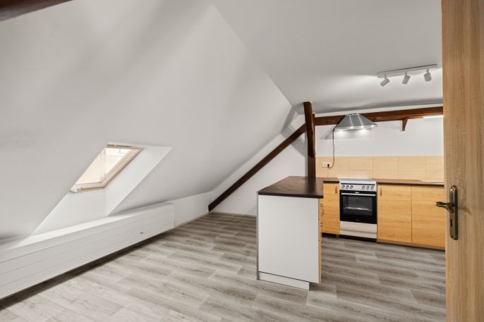 Pronájem, Byt 2+kk, Velvary