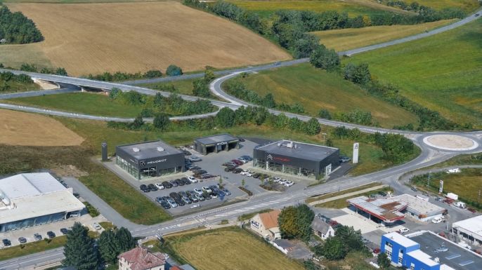 Prodej, Komerční pozemky, Pardubice