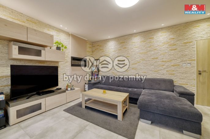 Prodej, Byt 3+1, Valy